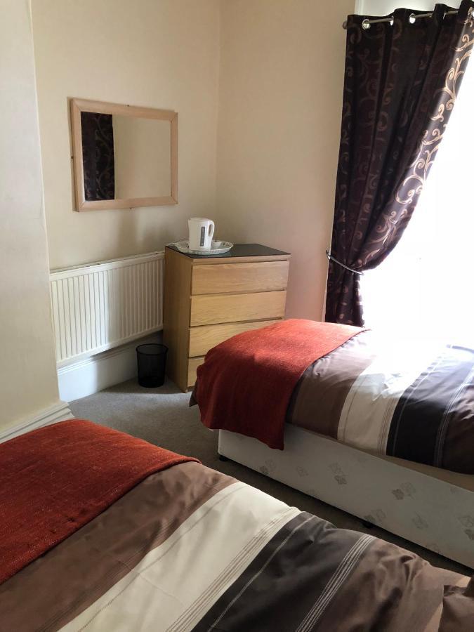 Wellington Tavern Accommodation Dewsbury Buitenkant foto